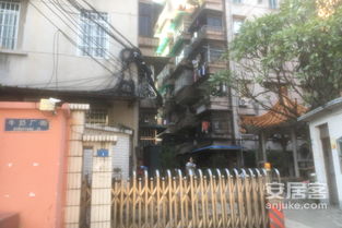 牛奶廠街小區(qū)深度解析 優(yōu)點(diǎn)、不足與經(jīng)紀(jì)人評價(jià)
